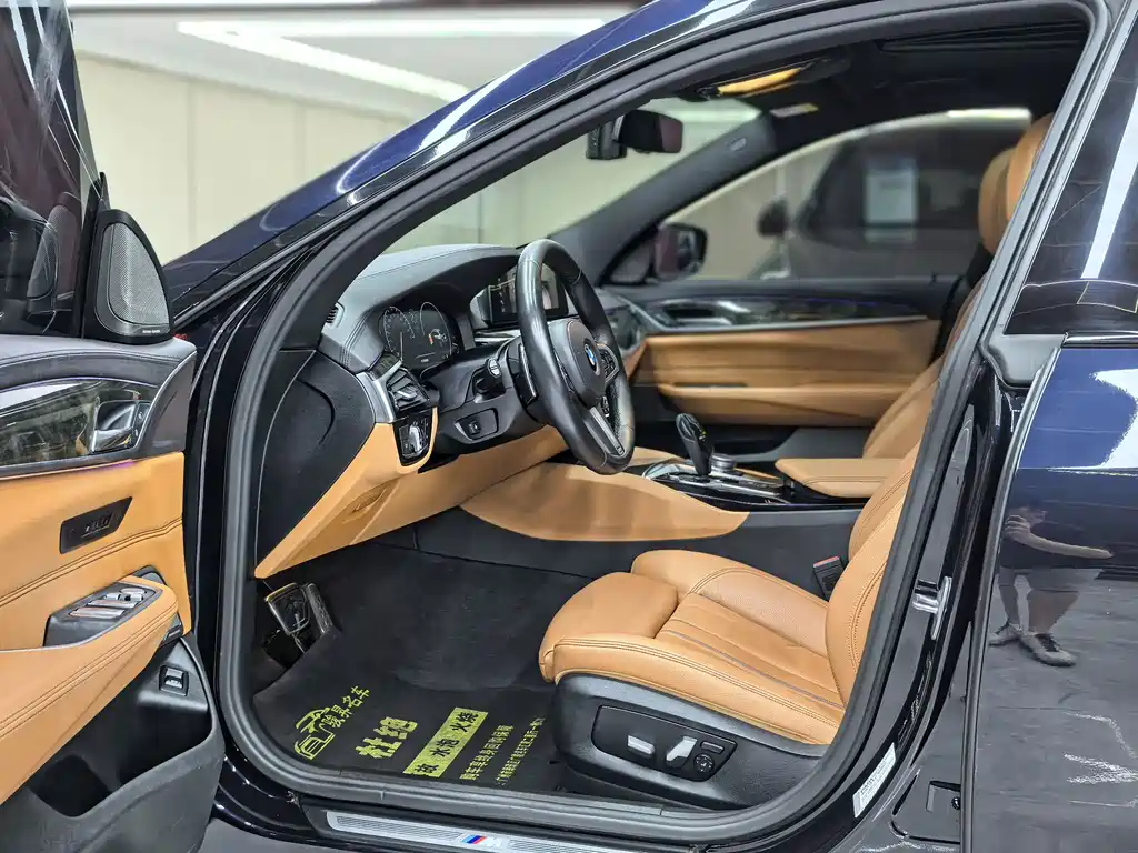 BMW 6 Series GT 2019 — фото 10