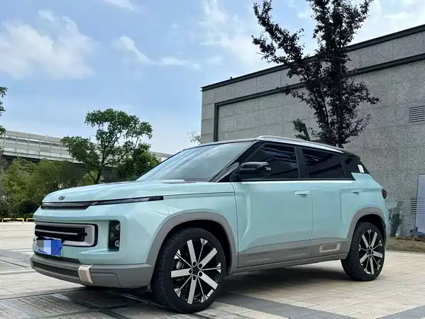 Geely ICON 2023