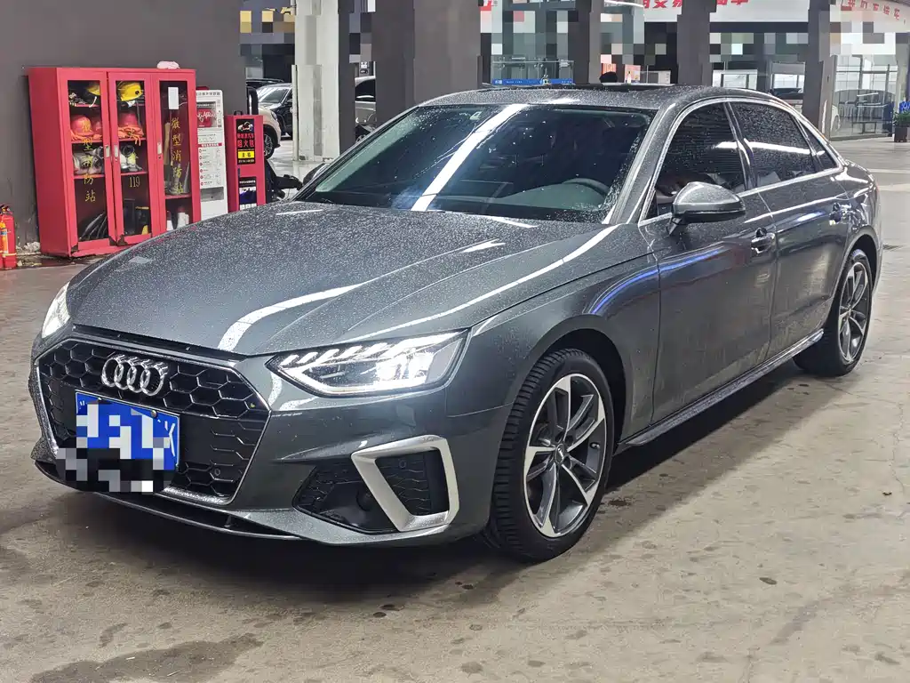 Audi A4L 2021