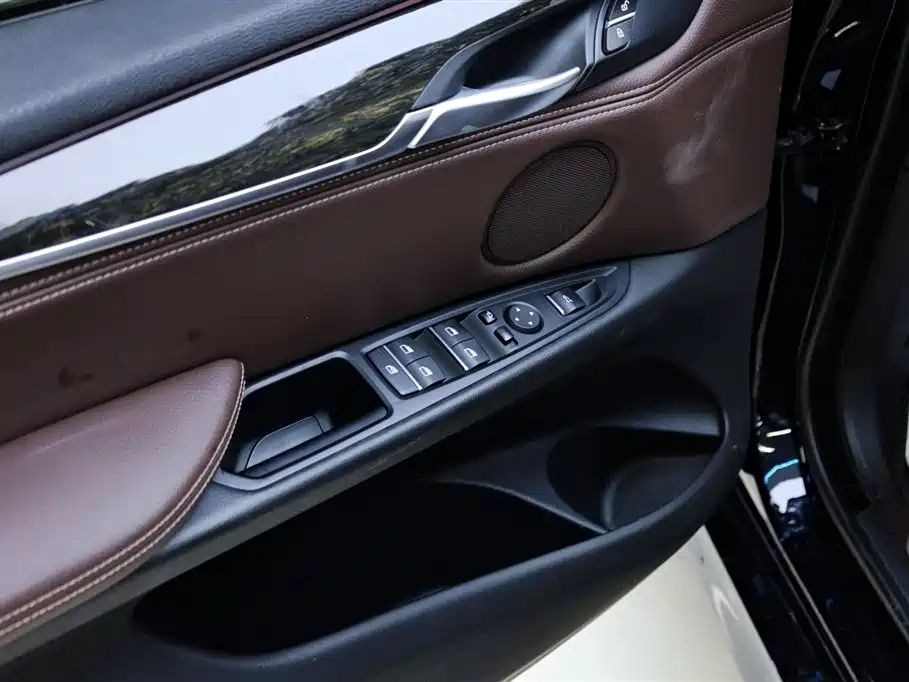 BMW X5 2019 — фото 16