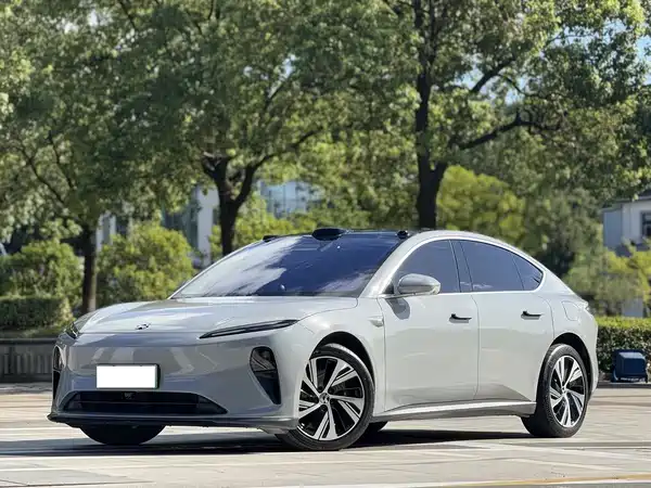 NIO ET5 2022
