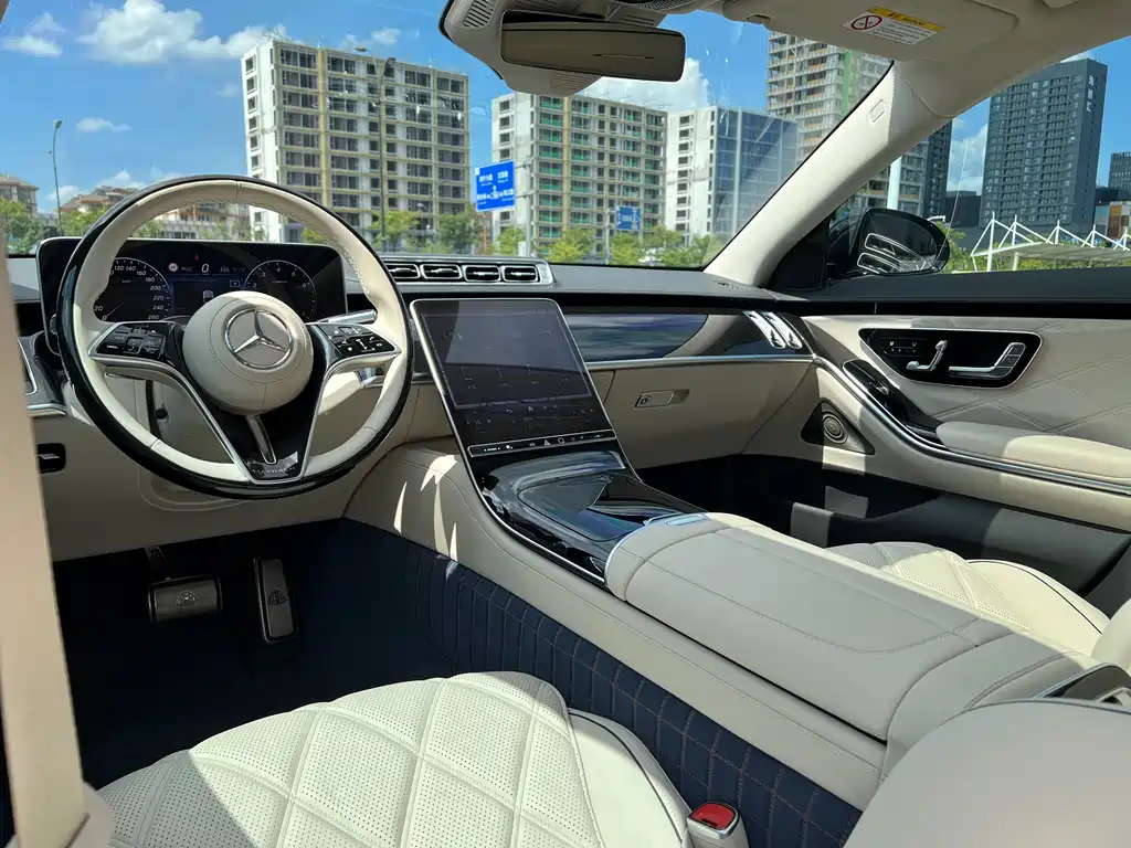 Mercedes-Benz S-Class 2024