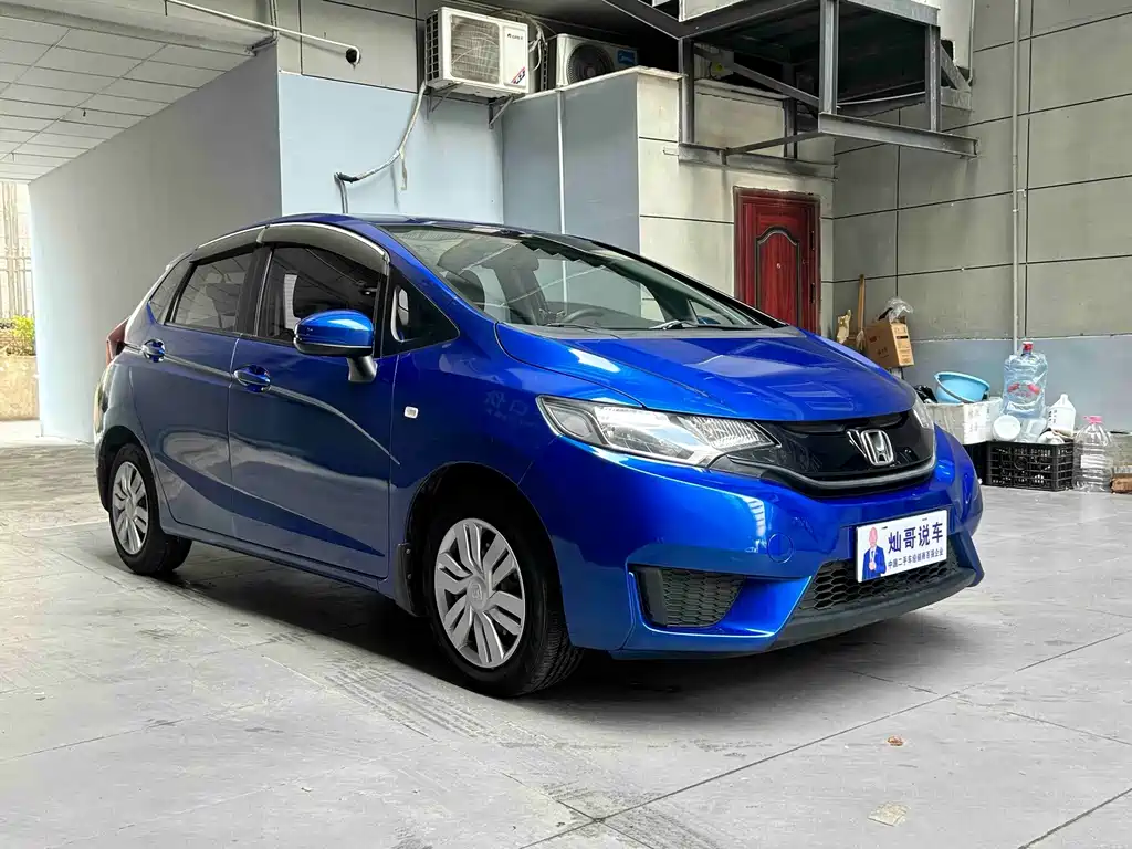 Honda Fit 2017 — фото 3