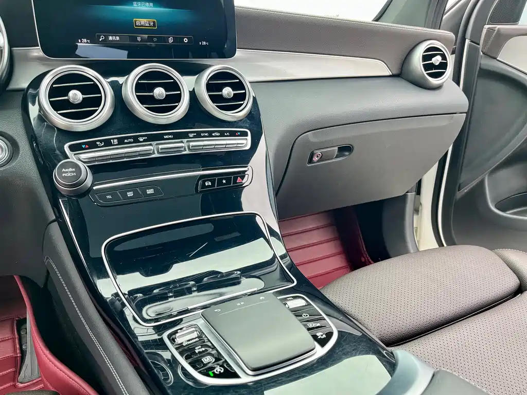 Mercedes-Benz GLC 2020 — фото 14