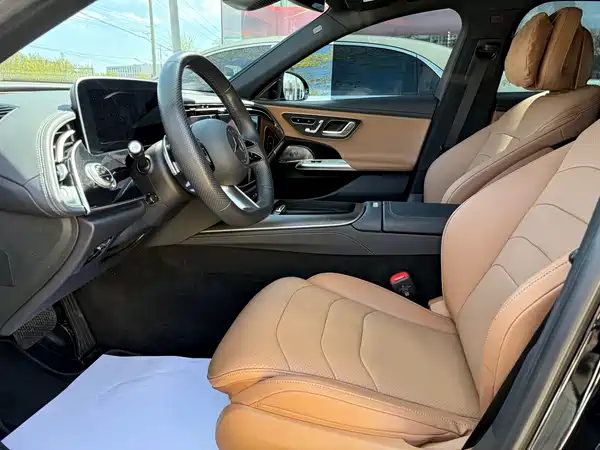 Mercedes-Benz E-Class 2024
