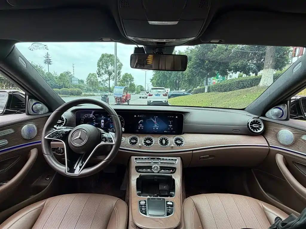 Mercedes-Benz E-Class 2021 — фото 11