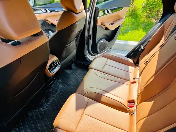 Geely Boyue L 2025