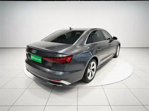 Audi A4L 2020