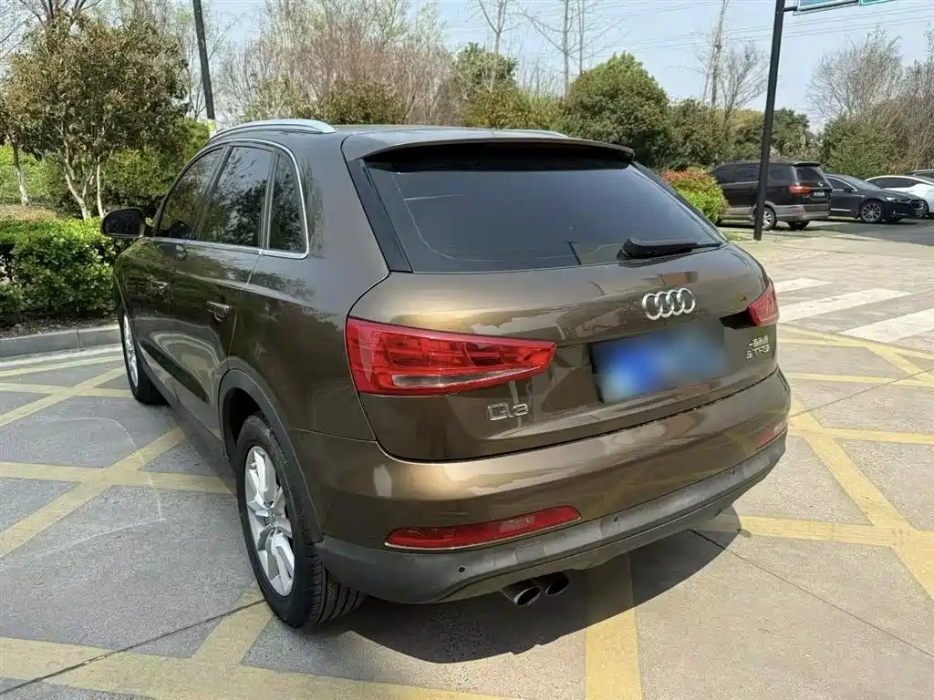 Audi Q3 2017 — фото 13