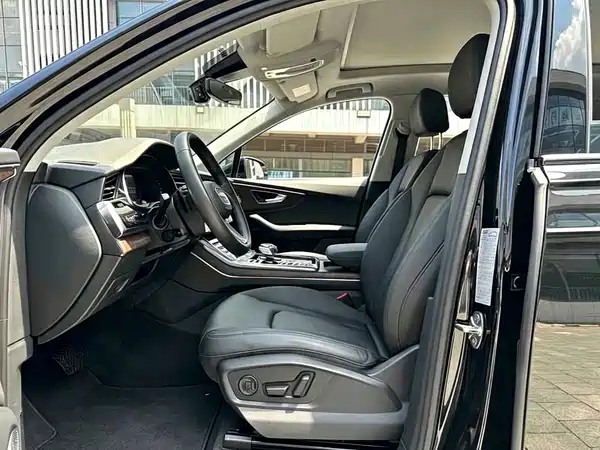 Audi Q7 2021