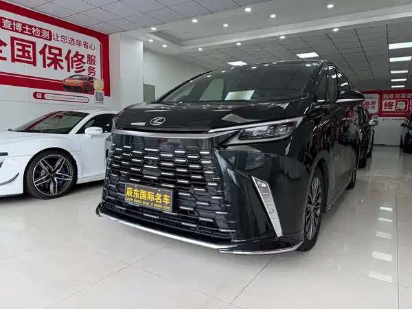 Lexus LM 2023