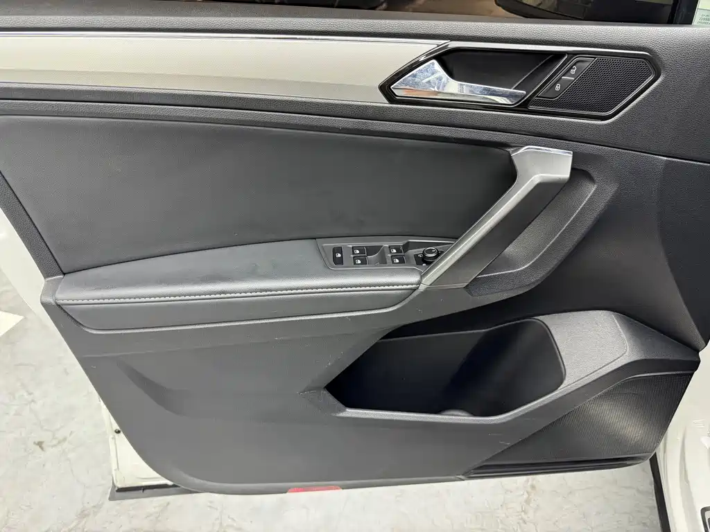 Volkswagen Tiguan L 2021