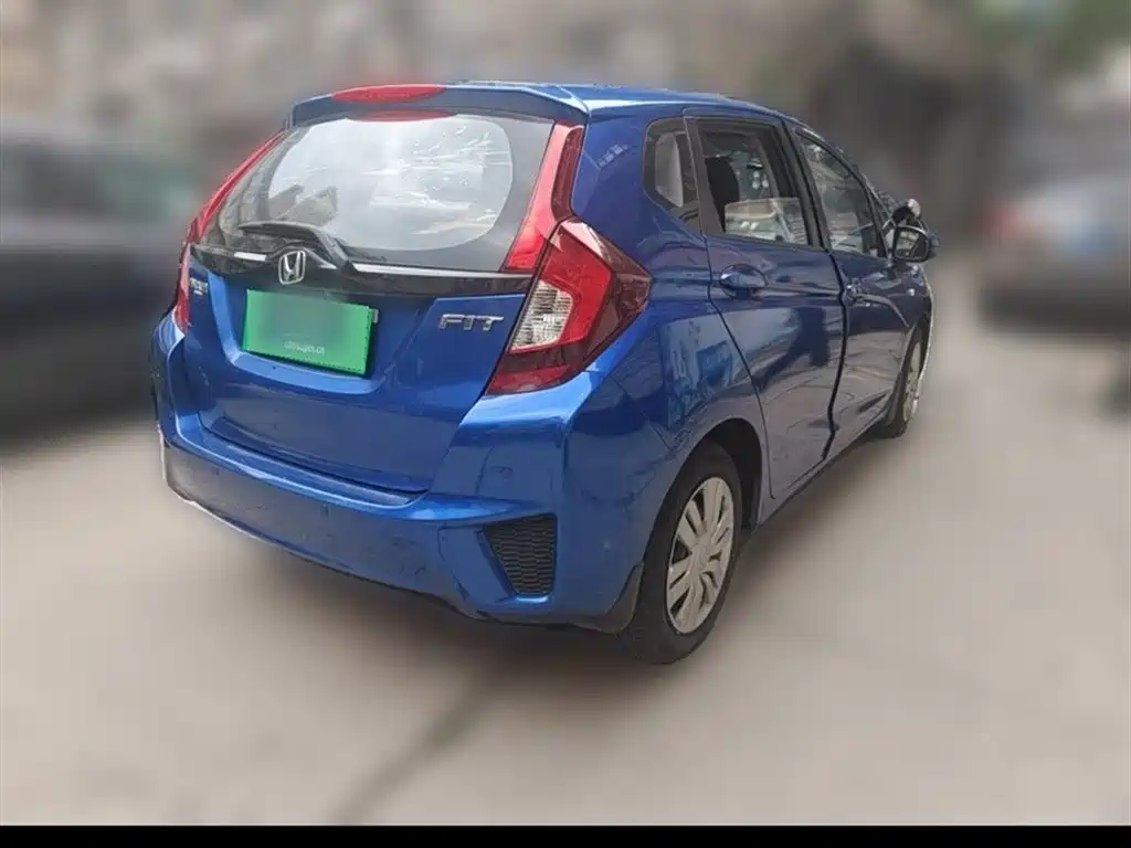 Honda Fit 2016 — фото 25