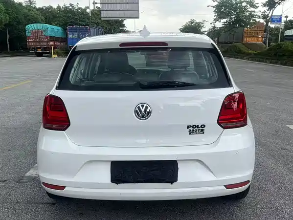 Volkswagen Polo 2016