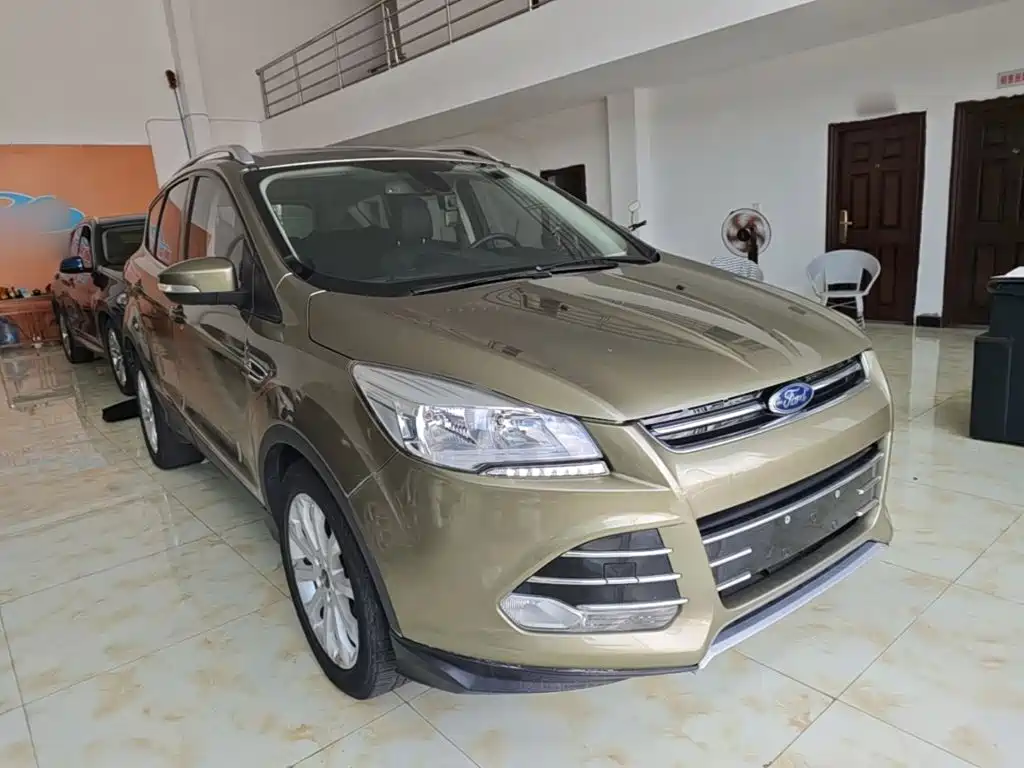 Ford Kuga 2016 — фото 4