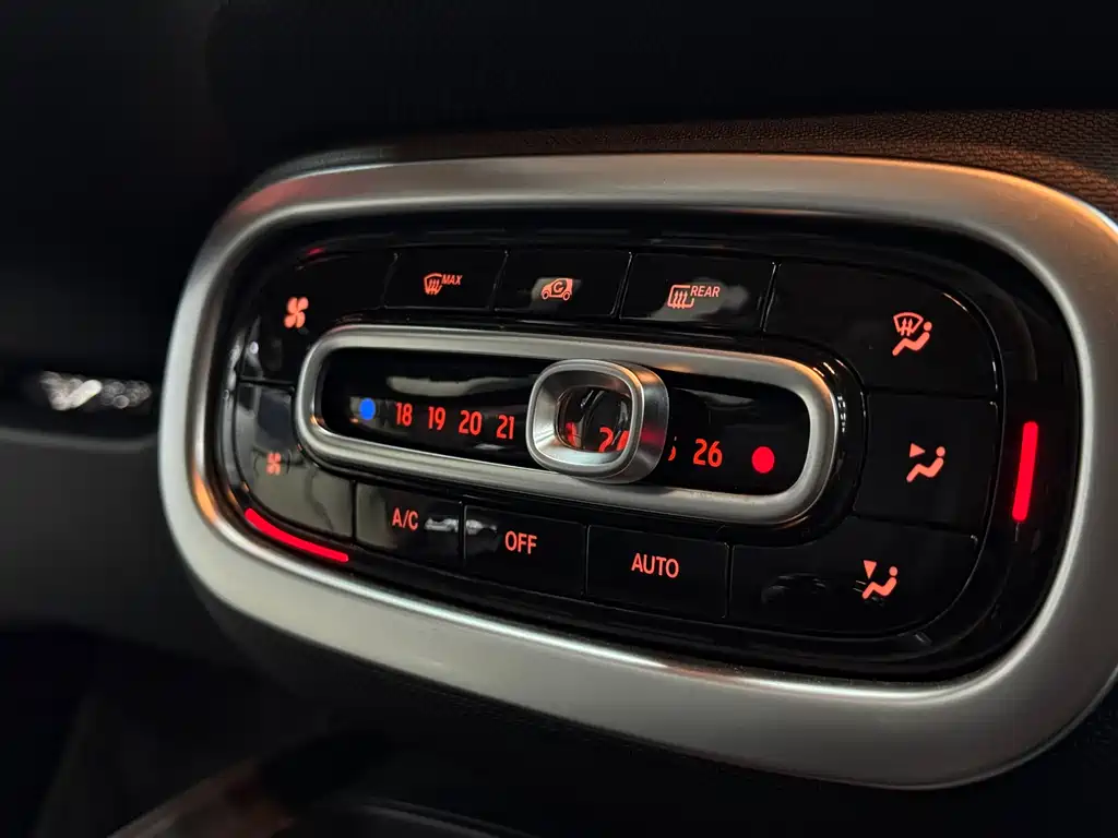 smart Forfour 2017 — фото 15
