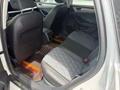 Volkswagen Sagitar 2025