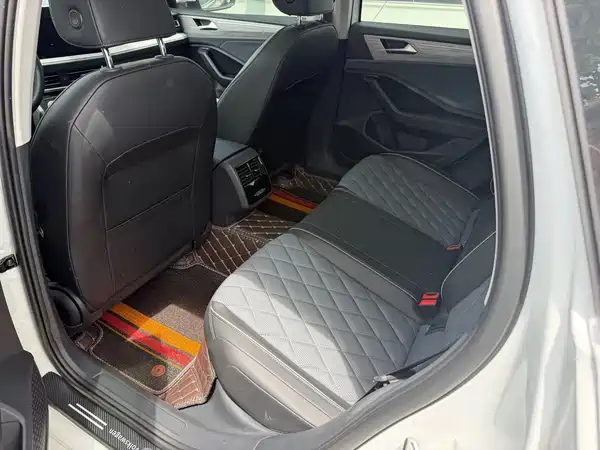 Volkswagen Sagitar 2025