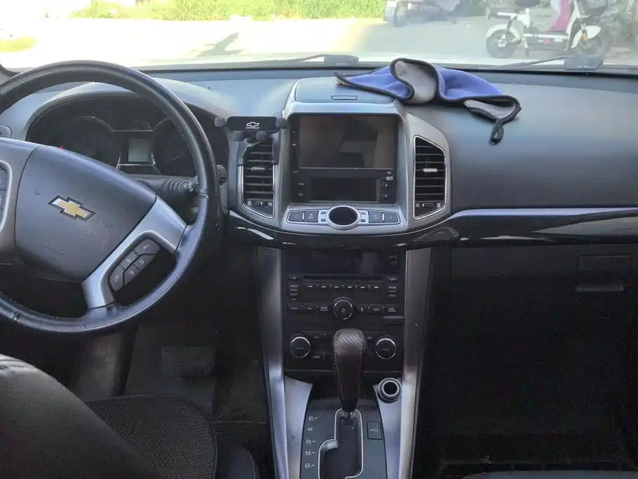 Chevrolet Captiva 2015 — фото 12