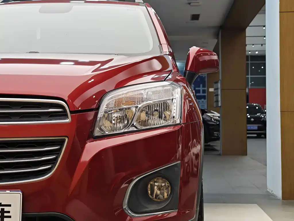 Chevrolet Trax 2015 — фото 2