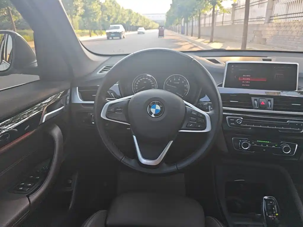 BMW X1 2020 — фото 11