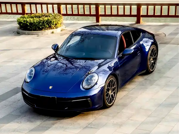 Porsche 911 2023