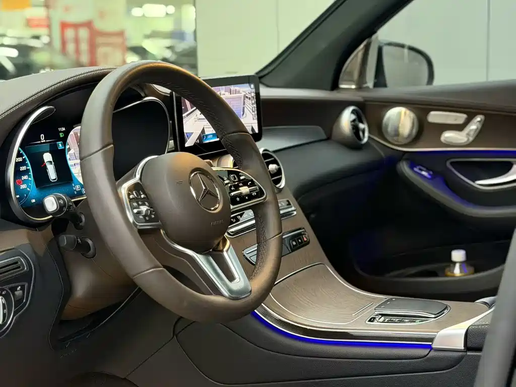 Mercedes-Benz GLC 2023 — фото 7