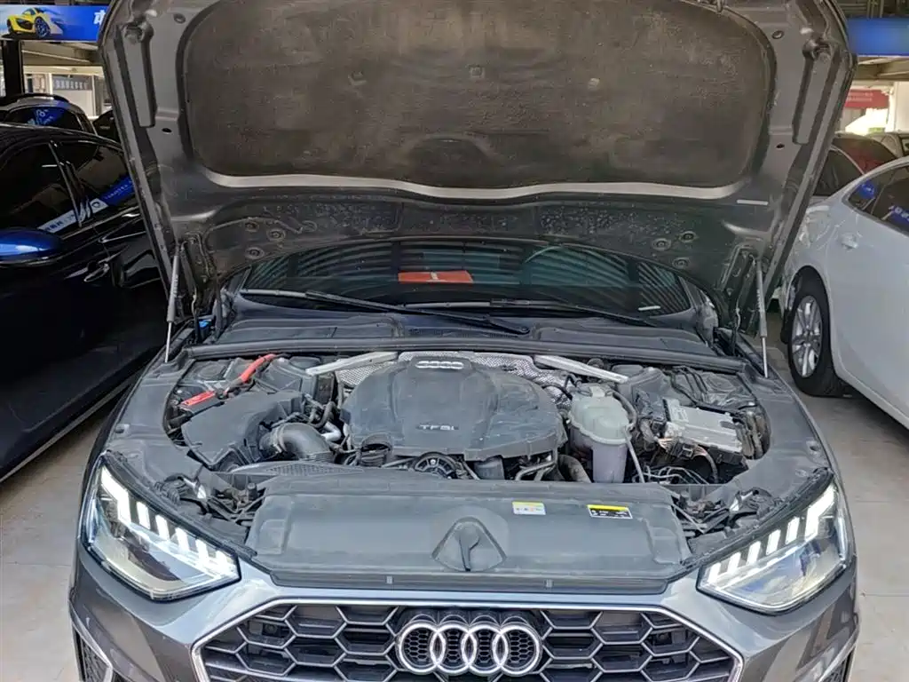 Audi A4L 2022 — фото 20