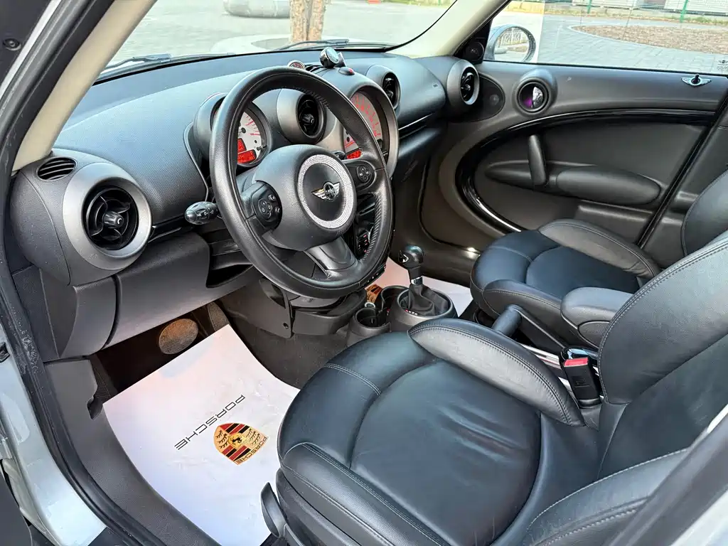 MINI Countryman 2011