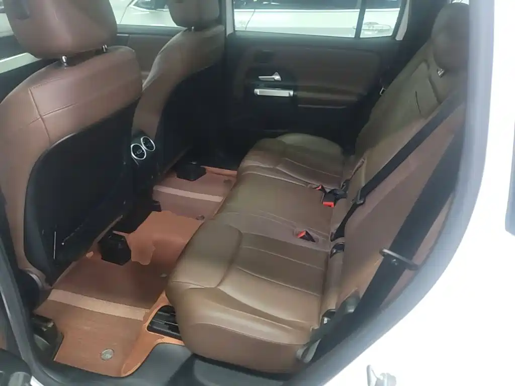 Mercedes-Benz GLB 2020 — фото 17