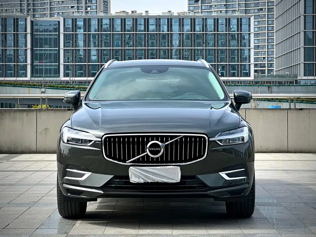 Volvo XC60 2020 — фото 2