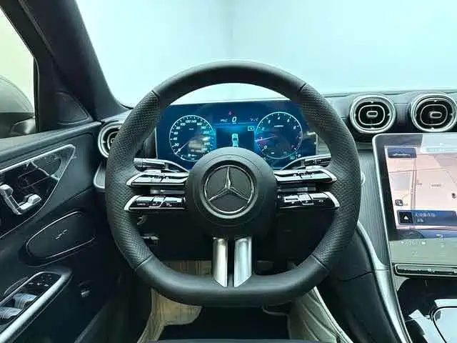 Mercedes-Benz C-Class 2023 — фото 9