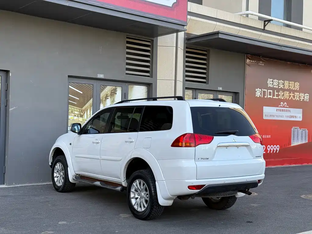 Mitsubishi Pajero Sport 2015 — фото 22