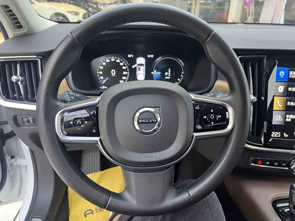 Volvo S90 PHEV 2020 — фото 14