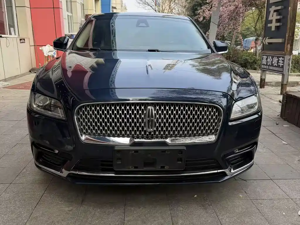 Lincoln Continental 2018 — фото 3