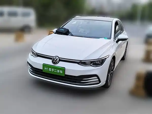 Volkswagen Golf 2023
