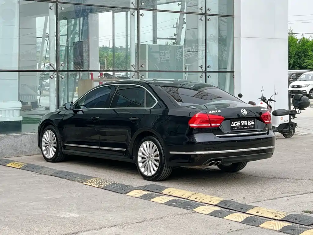 Volkswagen Passat 2012