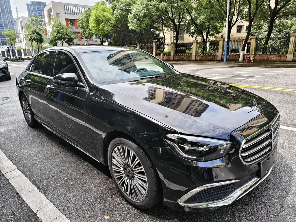 Mercedes-Benz E-Class 2021 — фото 3