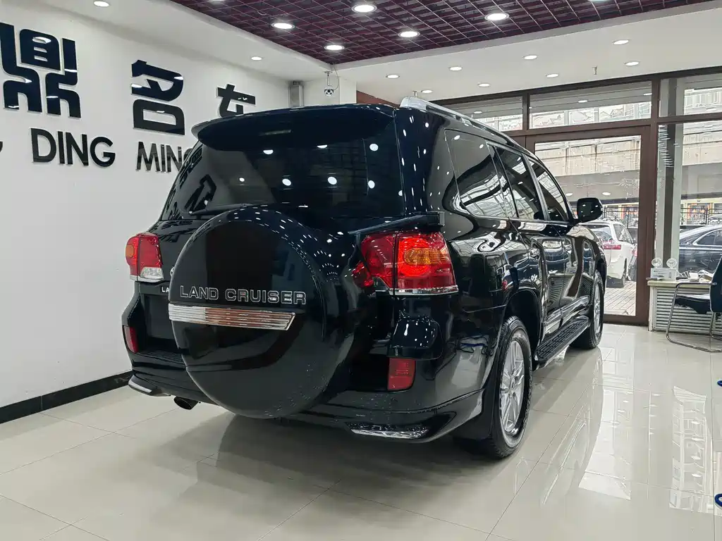 Toyota Land Cruiser 2015 — фото 4
