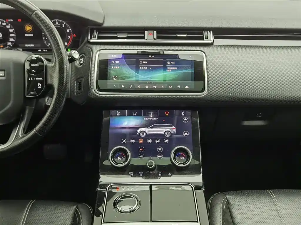 Land Rover Velar 2018 — фото 12