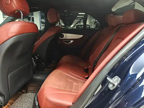 Mercedes-Benz C-Class 2020