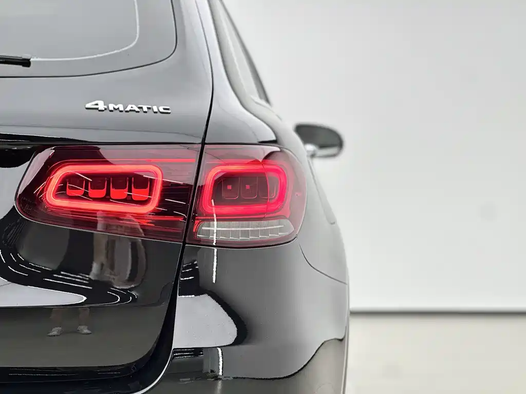 Mercedes-Benz GLC 2022 — фото 16