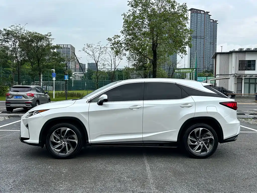 Lexus RX 2018 — фото 4