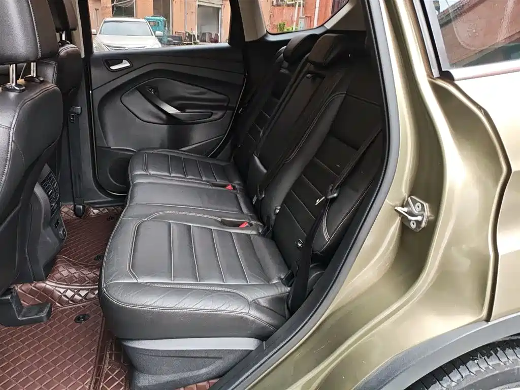 Ford Kuga 2017 — фото 16