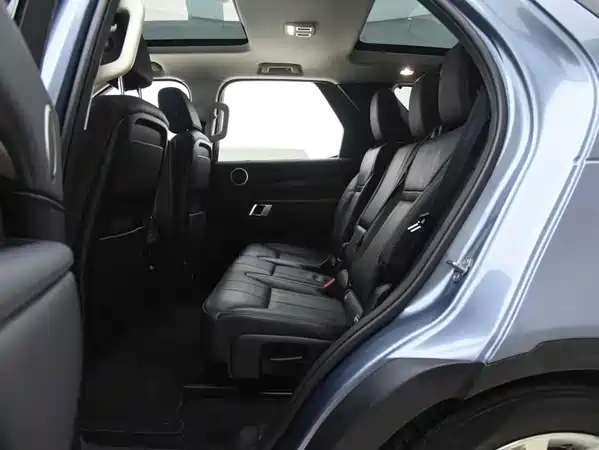 Land Rover Discovery 2018