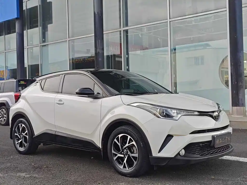 Toyota C-HR 2020 — фото 3