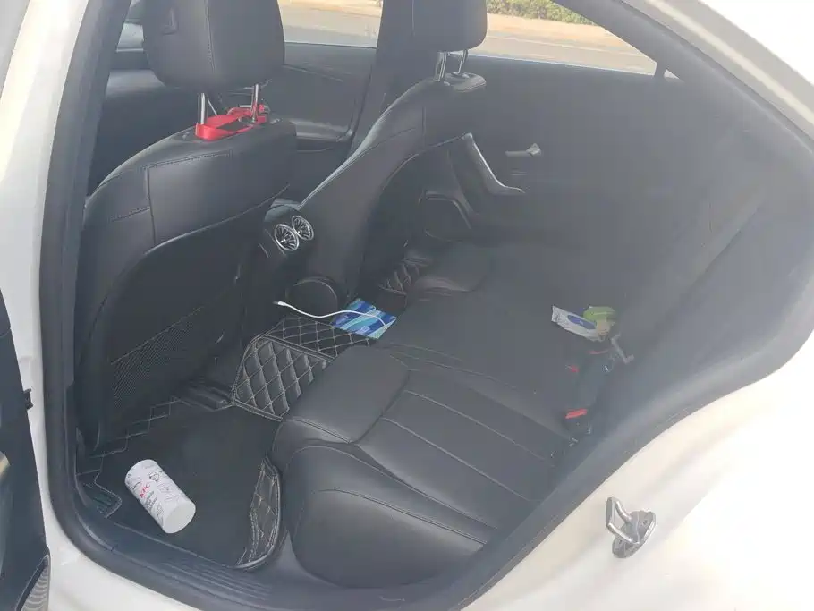 Mercedes-Benz A-Class 2023 — фото 11