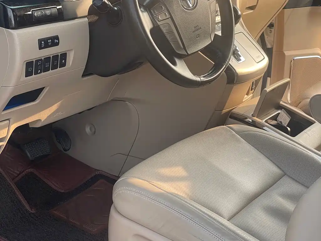 Toyota Alphard 2013 — фото 14