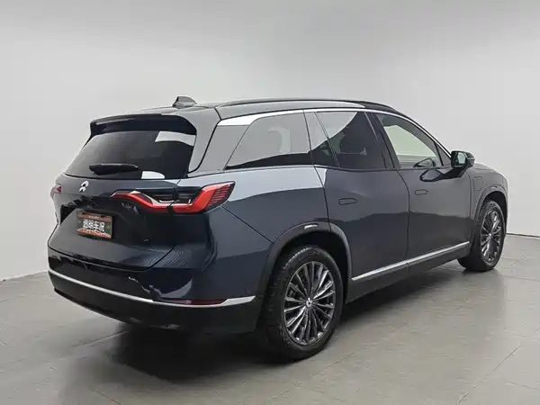 NIO ES8 2022