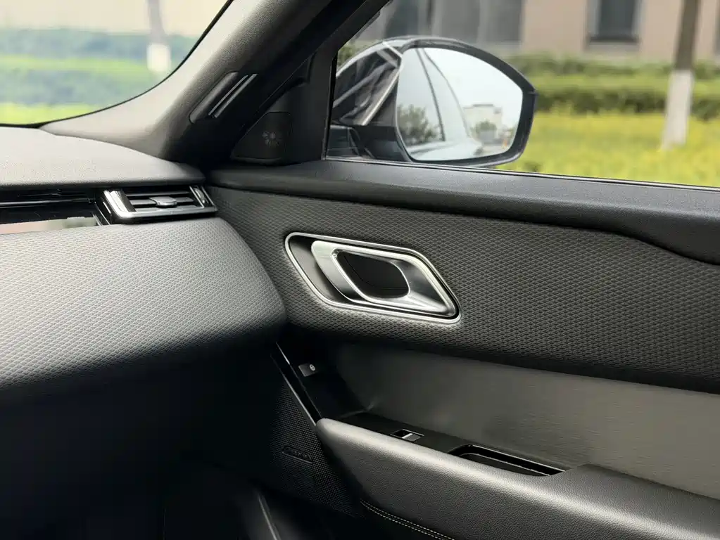 Land Rover Range Rover Velar 2019 — фото 10